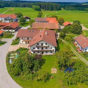 Gilg-Kraeuterhof Apartment Schnaitsee Exterior photo