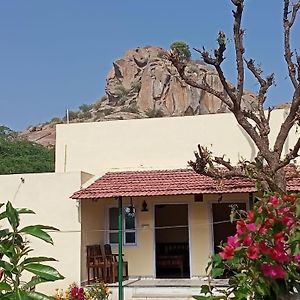 Jawai Balwant Villas Bijapur  Exterior photo