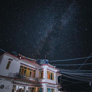 The Alpinist Cafe And Retreat Hotel Kaza Exterior photo