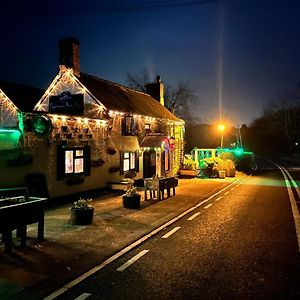 The Farmers Boy Inn Guest House Longhope Exterior photo