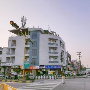 Hotel Galaxy Indore Exterior photo