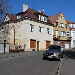 Pension Hanspaulka Hotel Prague Exterior photo