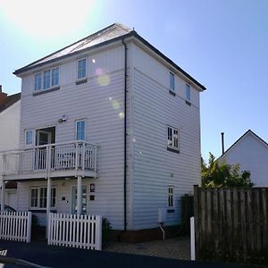 The Salty Dog Holiday Cottage, Camber Sands Rye Exterior photo