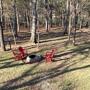 Idyllic Table Rock Lake Cabin With Fire Pit! Villa Golden Exterior photo