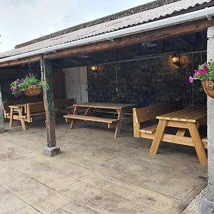 Gordon'S Guesthouse Loughrea Exterior photo