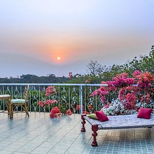 Saffronstays Sunglade, Kashid - Ocean-View Villa Near Kashid Beach Nandgaon  Exterior photo