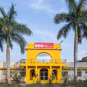 Oyo 18571 Ashoka Resort Indore Exterior photo