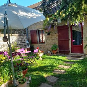 Aux Glycines Bed & Breakfast Marcilly-Ogny Exterior photo