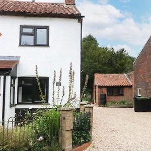 Lavender Cottage Mattishall Exterior photo