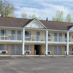 Thunderbird Inn Of Mackinaw City Exterior photo