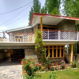 Chinar Residency Hotel Skardu Exterior photo