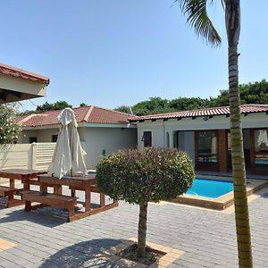 Esangweni Guest House Richards Bay Exterior photo