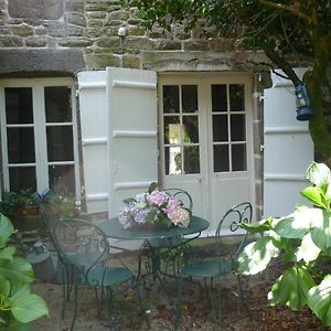 La Maison De Claire Bed & Breakfast Val-Couesnon Exterior photo