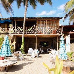 Puerto Manglar By Mareygua Beach Hotel Guachaca Exterior photo