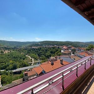 Hotel Comfort Veliko Tŭrnovo Exterior photo