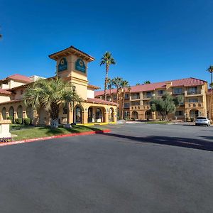 La Quinta By Wyndham Las Vegas Airport N Conv. Hotel Exterior photo