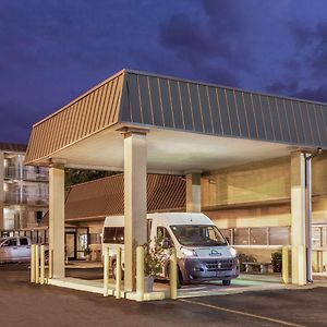 Days Inn By Wyndham Kenner/New Orleans Airport South Exterior photo