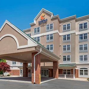 Comfort Inn & Suites Virginia Beach - Norfolk Airport Exterior photo