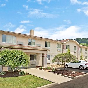 Super 8 By Wyndham Canonsburg/Pittsburgh Area Exterior photo