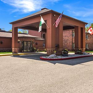 Quality Inn Petoskey-Harbor Springs Exterior photo