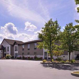 Best Western Plus University Inn Olean Exterior photo