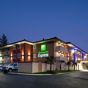 Holiday Inn Express - Santa Rosa North, An Ihg Hotel Exterior photo