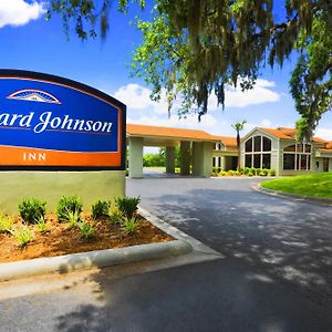 Howard Johnson By Wyndham Beaufort/Parris Island Hotel Exterior photo