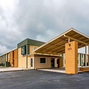 Quality Inn Bucyrus North Exterior photo