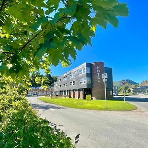 Marina Hotel Lofoten Svolvær Exterior photo