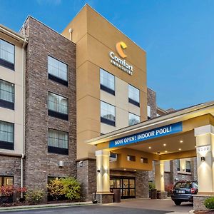 Comfort Inn & Suites Pittsburgh Exterior photo