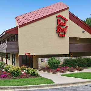 Red Roof Inn Greensboro Coliseum Exterior photo