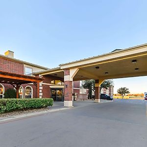 Quality Inn & Suites Lubbock Exterior photo