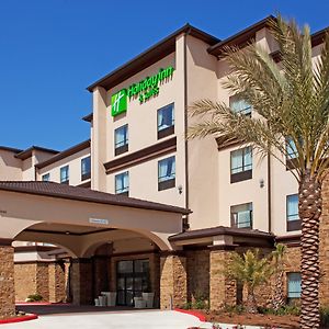 Holiday Inn Hotel & Suites Lake Charles South, An Ihg Hotel Exterior photo