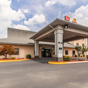 Econo Lodge Inn & Suites Middletown Exterior photo