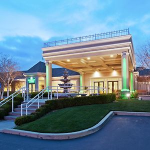 Holiday Inn Redding, An Ihg Hotel Exterior photo