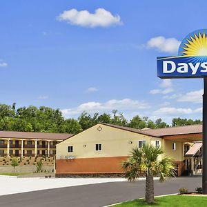 Days Inn By Wyndham Fultondale Exterior photo