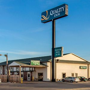 Quality Inn Hays I-70 Exterior photo