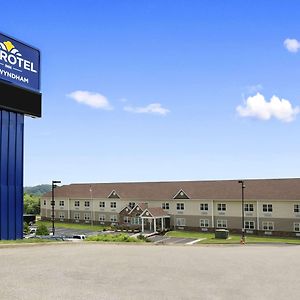 Microtel Inn & Suites By Wyndham Mineral Wells/Parkersburg Exterior photo