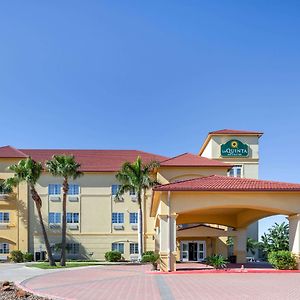 La Quinta Inn Suites By Wyndham Raymondville Harlingen Exterior photo