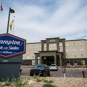 Hampton Inn & Suites East Gate Regina Exterior photo