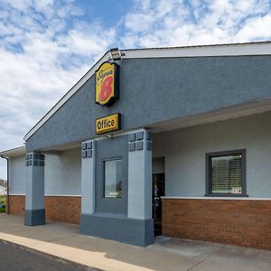 Super 8 By Wyndham Newcomerstown Hotel Exterior photo