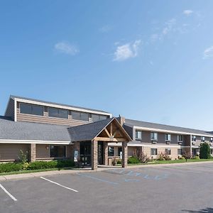 Americinn By Wyndham Bismarck Exterior photo