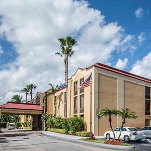 Comfort Inn & Suites Lantana - West Palm Beach South Exterior photo