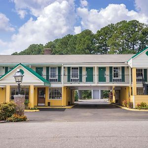 Days Inn By Wyndham Lincolnton Exterior photo