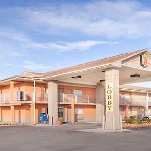 Super 8 By Wyndham Millbury/Toledo Hotel Exterior photo