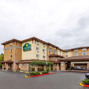 La Quinta By Wyndham Vancouver Hotel Exterior photo