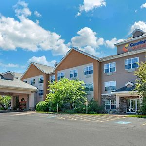 Comfort Suites Marquette Exterior photo