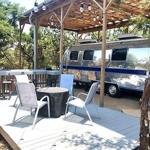 The Steel Magnolia Airstream - Cabins At Rim Rock Villa Austin Exterior photo