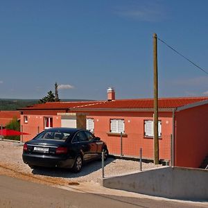 Apartments With A Parking Space Gornji Karin, Novigrad - 18387 Exterior photo