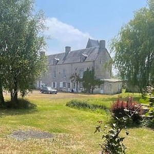 Ferme Fortifiee D Enguenard Bed & Breakfast Formigny Exterior photo